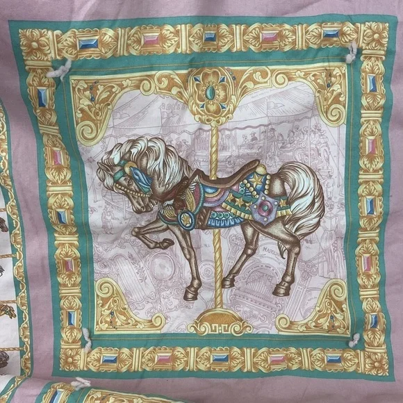 Handmade vintage lap quilt blanket carousel horses print 40.5” x 37” - Picture 3 of 11